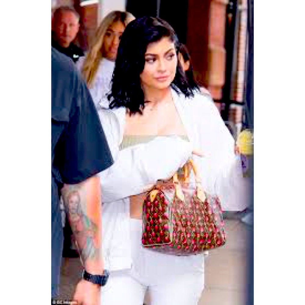 🍒👜🍒